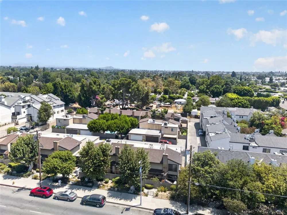 9540 Sepulveda #11 North Hills, CA 91343