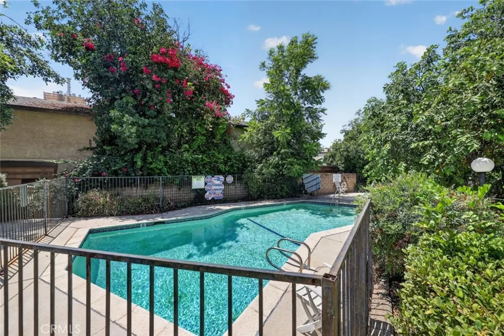 9540 Sepulveda #11 North Hills, CA 91343