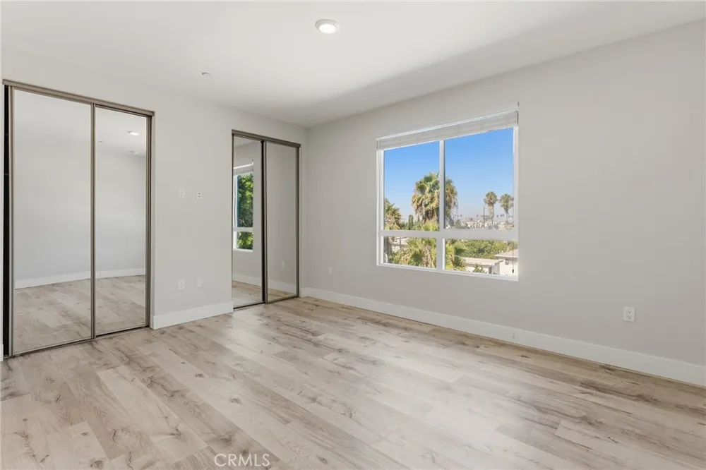5820 La Mirada Avenue #402 Hollywood, CA 90038