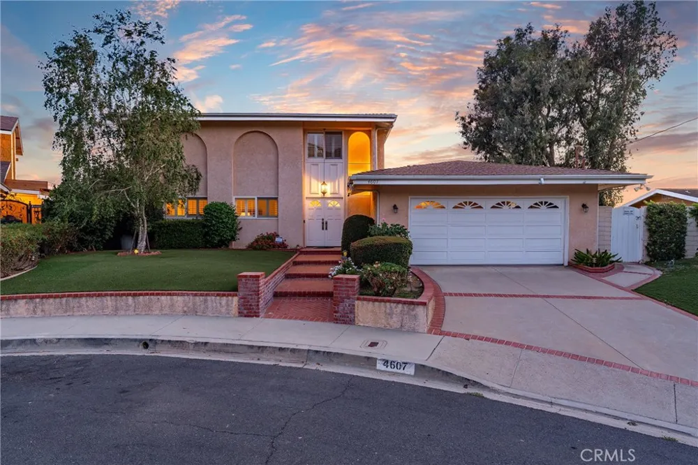 4607 Romberg Place Woodland Hills, CA 91364