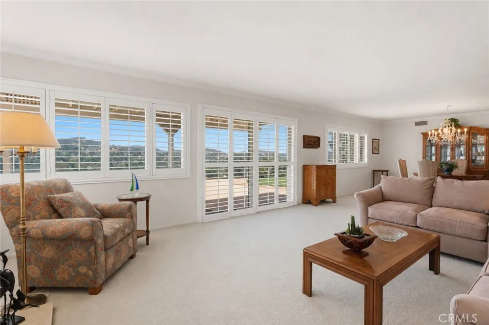 4607 Romberg Place Woodland Hills, CA 91364