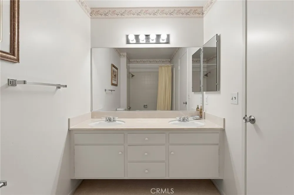 4607 Romberg Place Woodland Hills, CA 91364