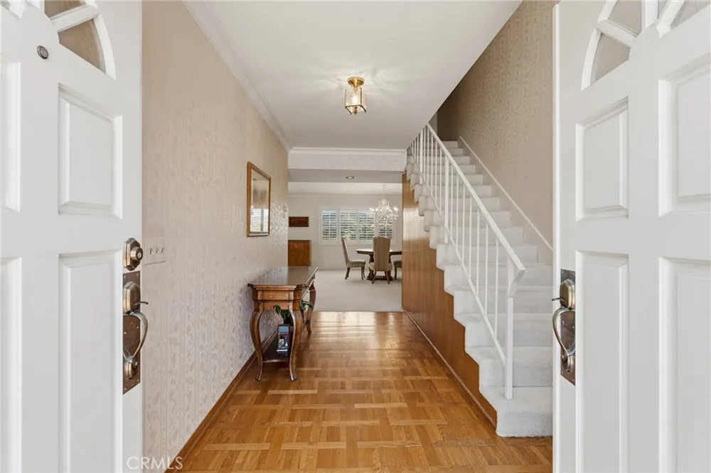 4607 Romberg Place Woodland Hills, CA 91364