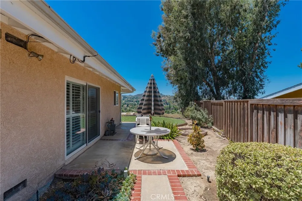 4607 Romberg Place Woodland Hills, CA 91364