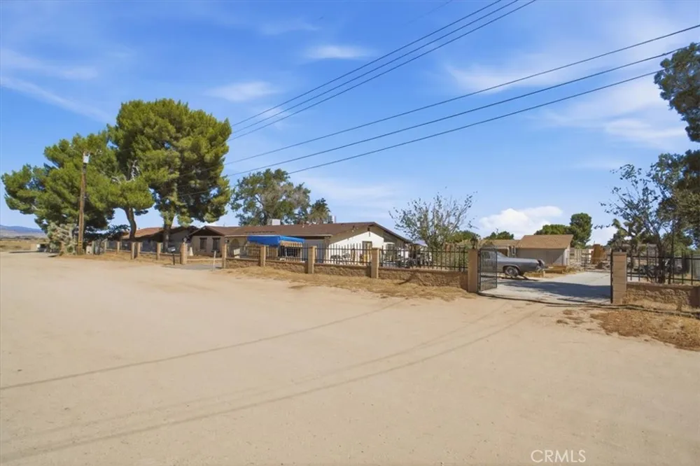 5141 W Avenue K14 Quartz Hill, CA 93536
