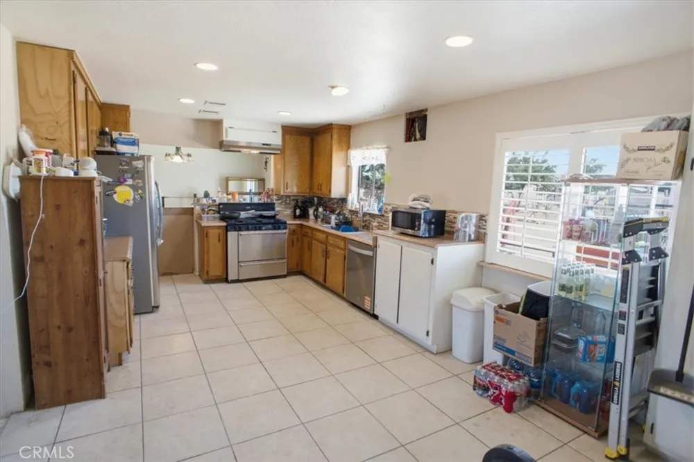 5141 W Avenue K14 Quartz Hill, CA 93536