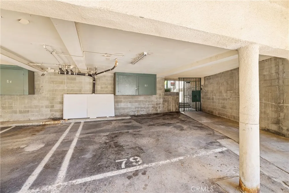 10636 Woodley Avenue #47 Granada Hills, CA 91344