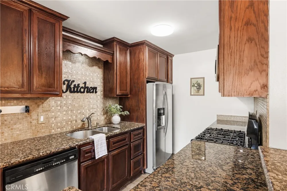 10636 Woodley Avenue #47 Granada Hills, CA 91344