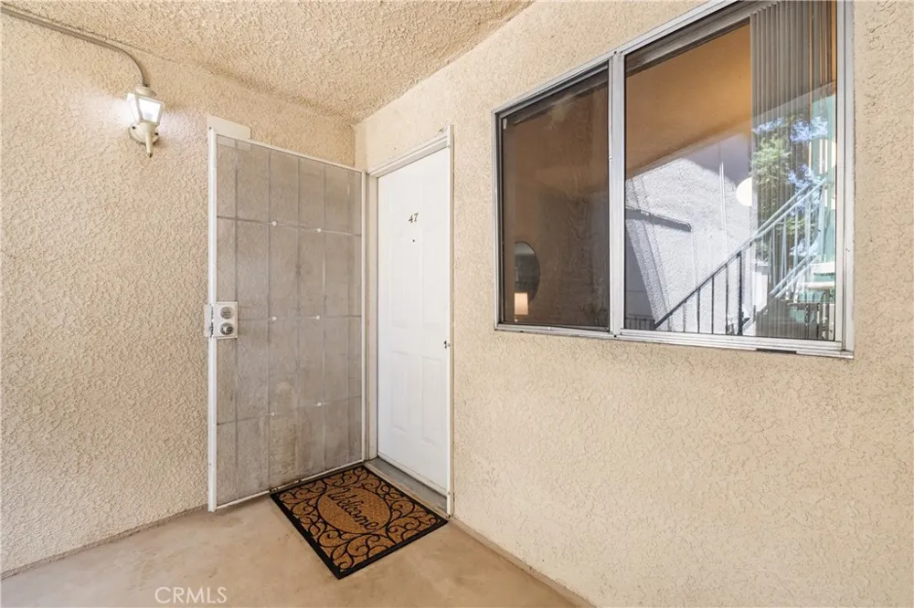 10636 Woodley Avenue #47 Granada Hills, CA 91344