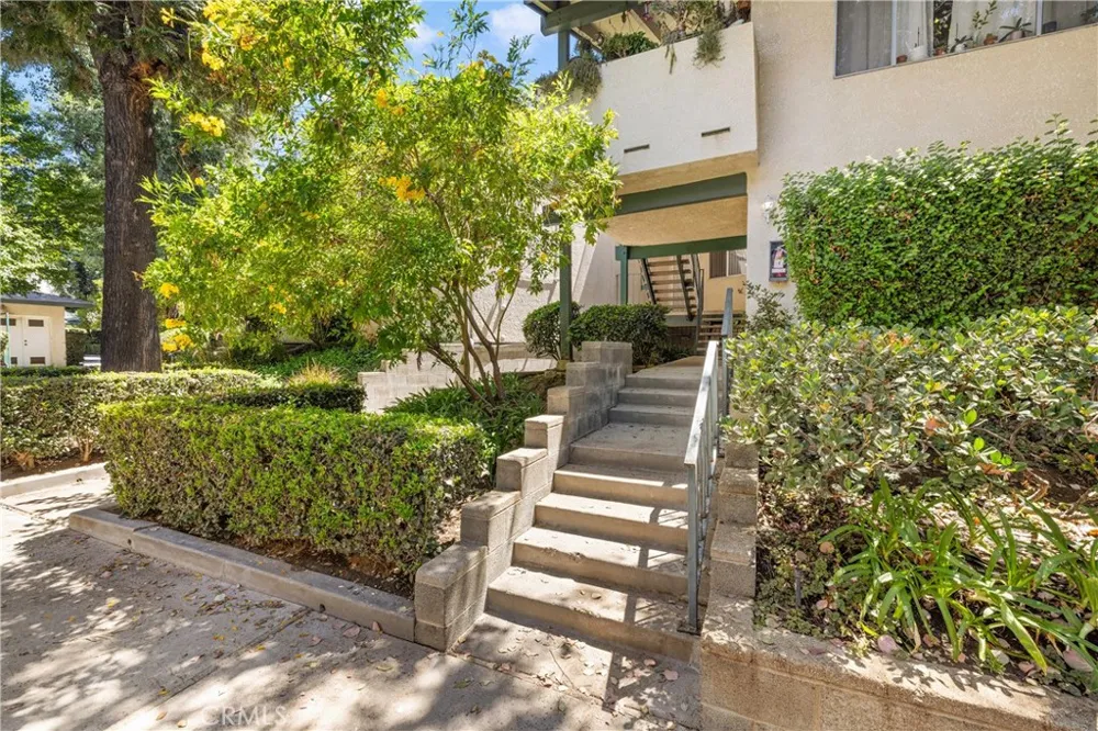 10636 Woodley Avenue #47 Granada Hills, CA 91344