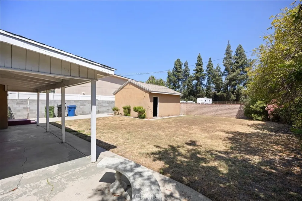 15739 Chatsworth Granada Hills, CA 91344