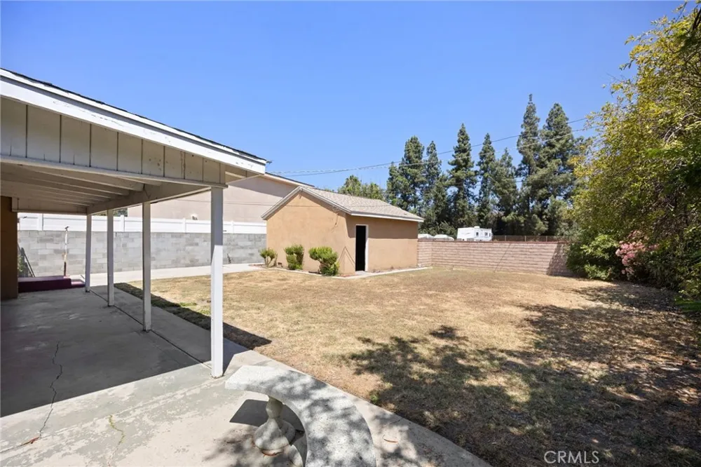 15739 Chatsworth Granada Hills, CA 91344