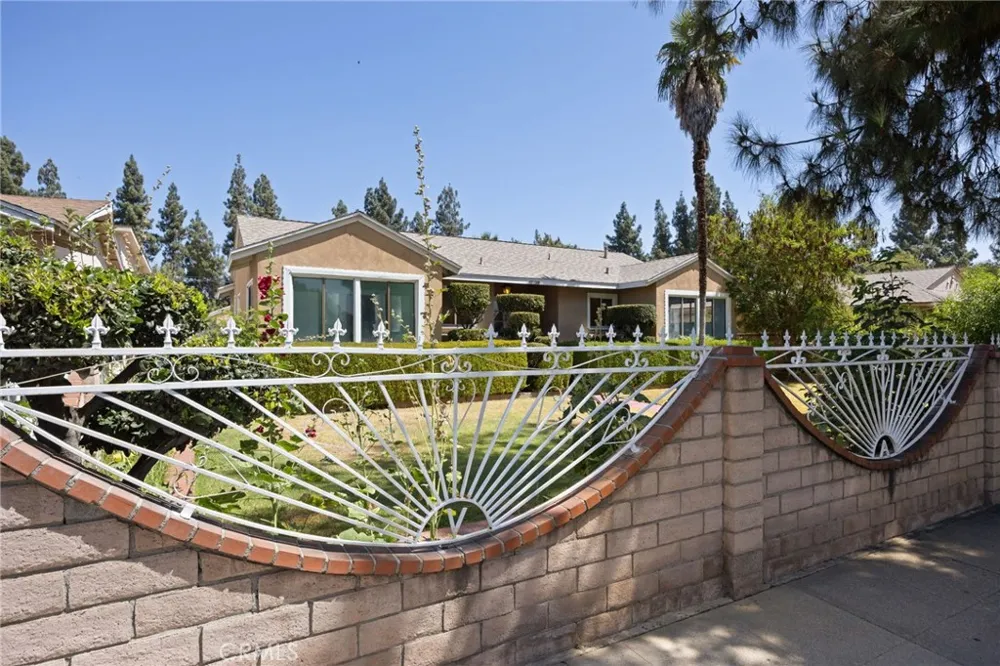 15739 Chatsworth Granada Hills, CA 91344
