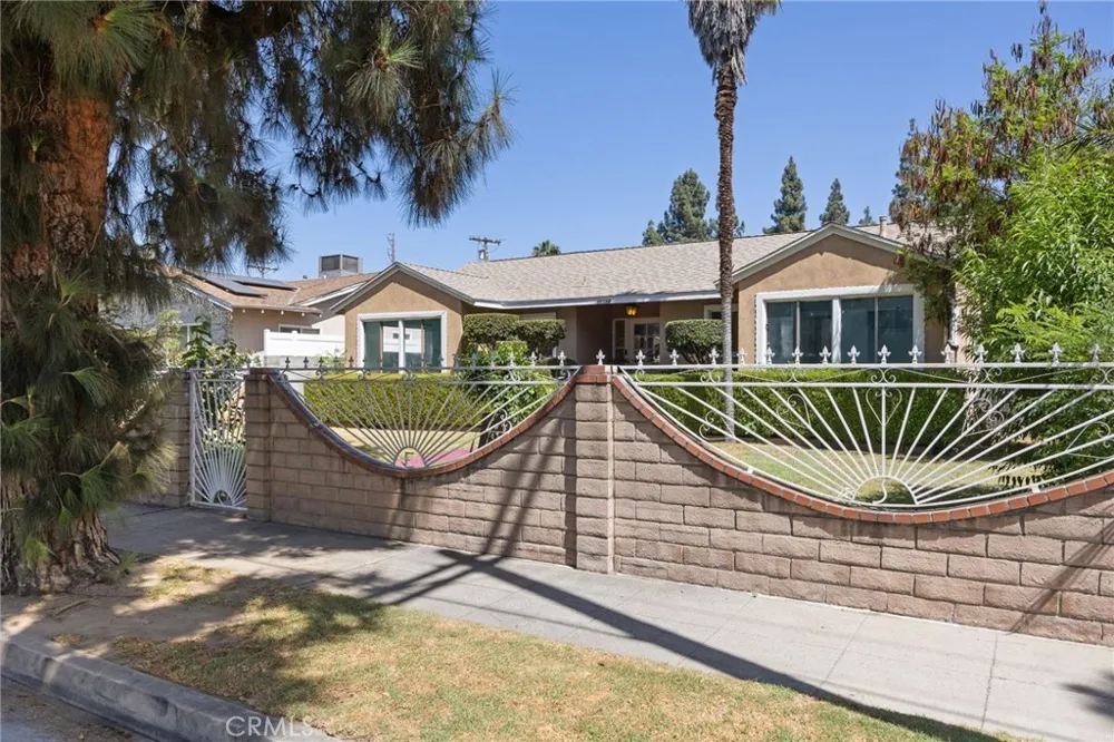 15739 Chatsworth Granada Hills, CA 91344