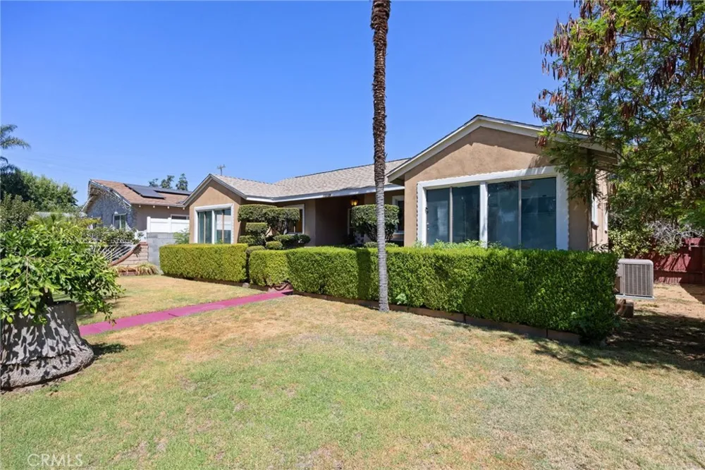 15739 Chatsworth Granada Hills, CA 91344