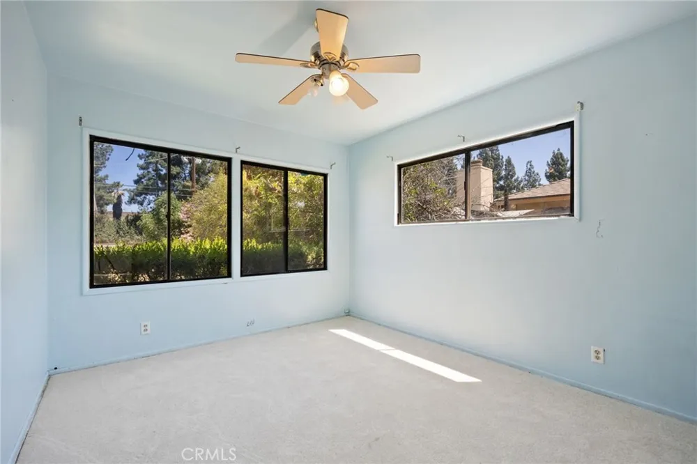 15739 Chatsworth Granada Hills, CA 91344
