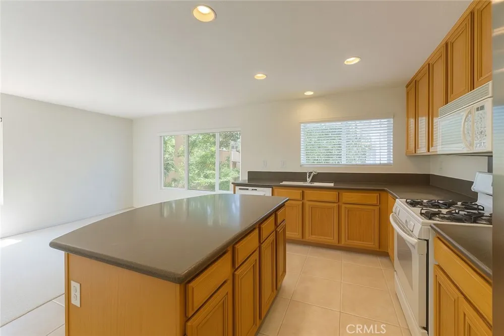 25768 Perlman Place #A Stevenson Ranch, CA 91381