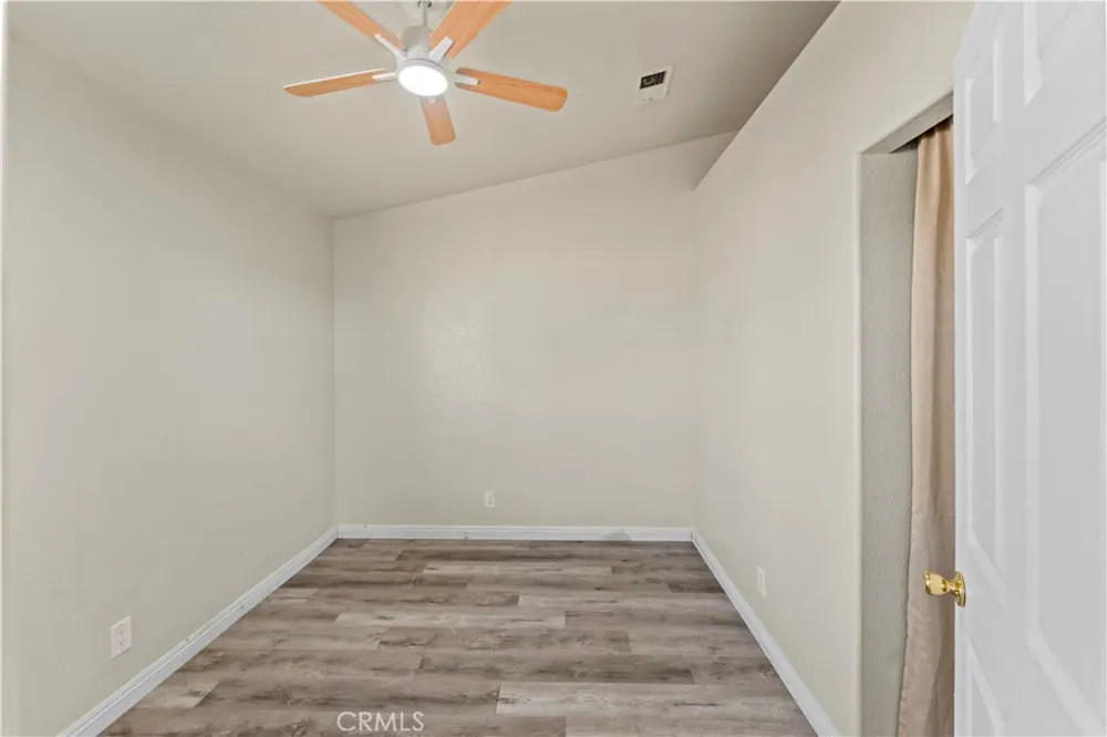 1645 E Kettering Lancaster, CA 93535