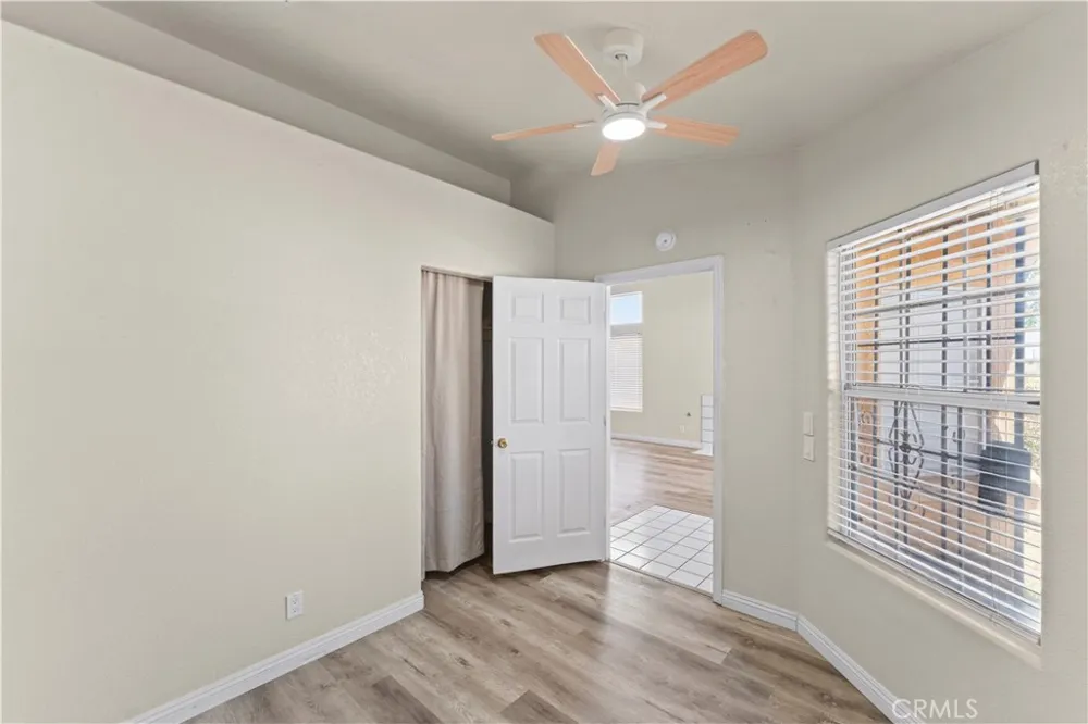 1645 E Kettering Lancaster, CA 93535