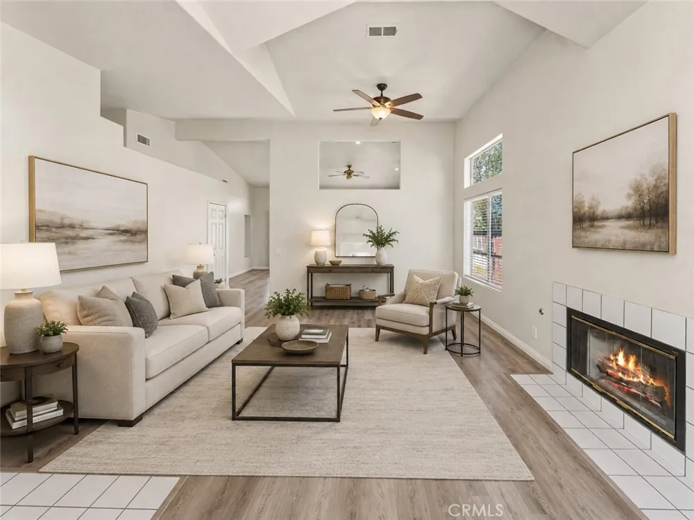 1645 E Kettering Lancaster, CA 93535