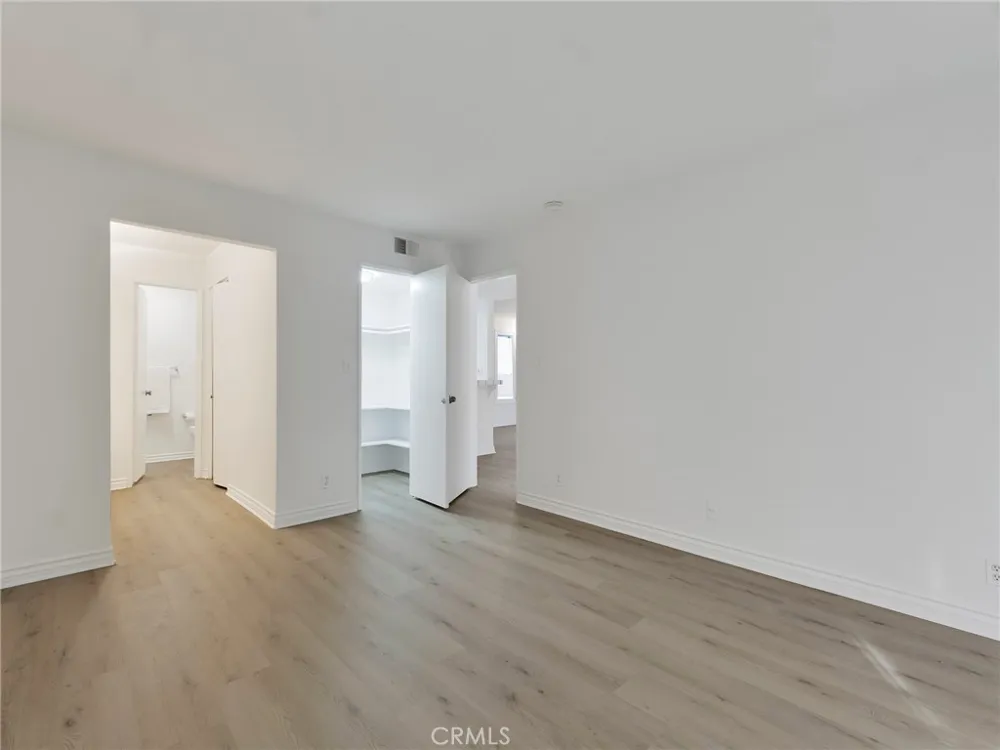 7800 Topanga Canyon Boulevard #216 Canoga Park, CA 91304