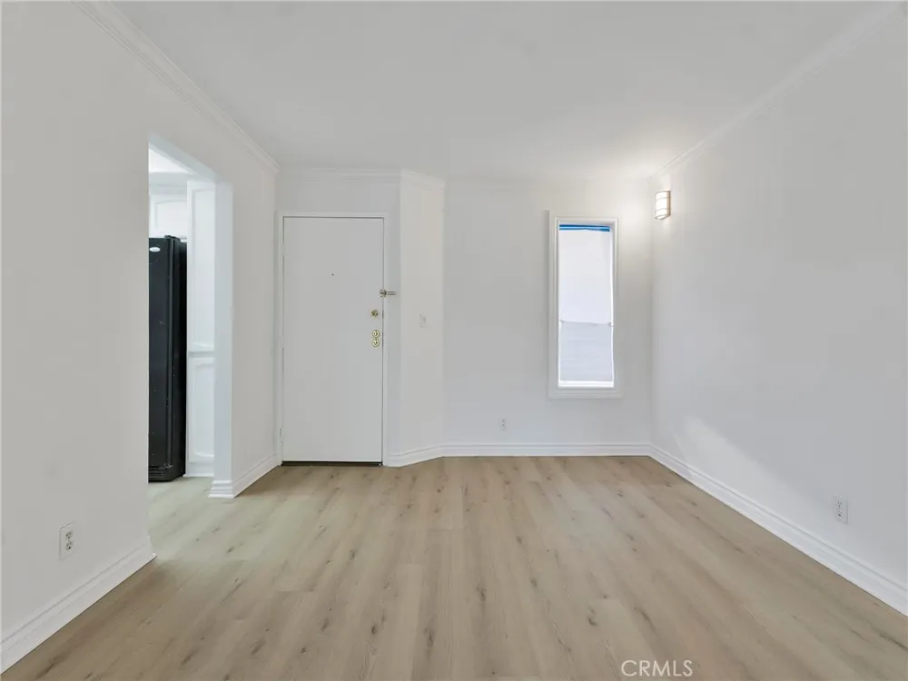 7800 Topanga Canyon Boulevard #216 Canoga Park, CA 91304