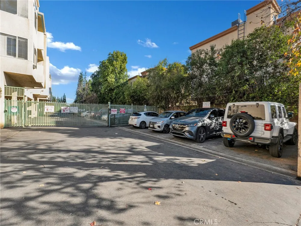 7800 Topanga Canyon Boulevard #216 Canoga Park, CA 91304
