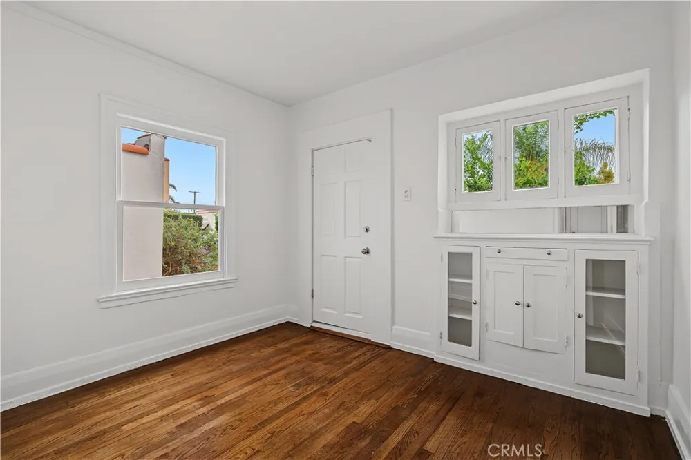 1061 Minerva Long Beach, CA 90813