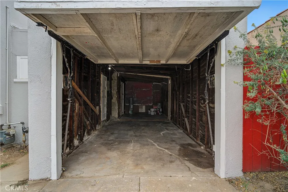 1061 Minerva Long Beach, CA 90813