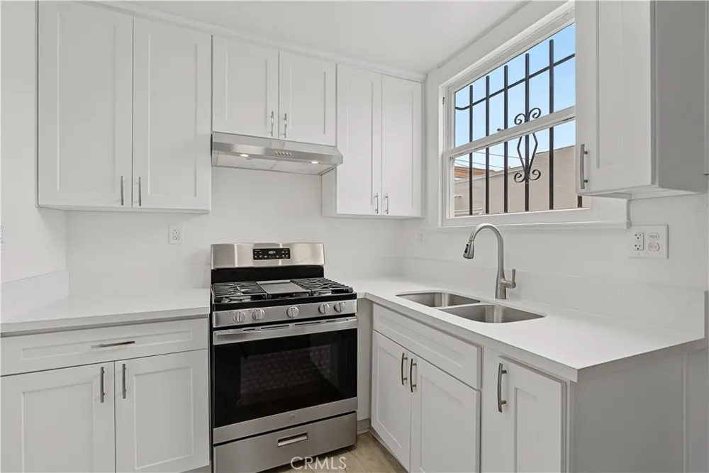 1061 Minerva Long Beach, CA 90813