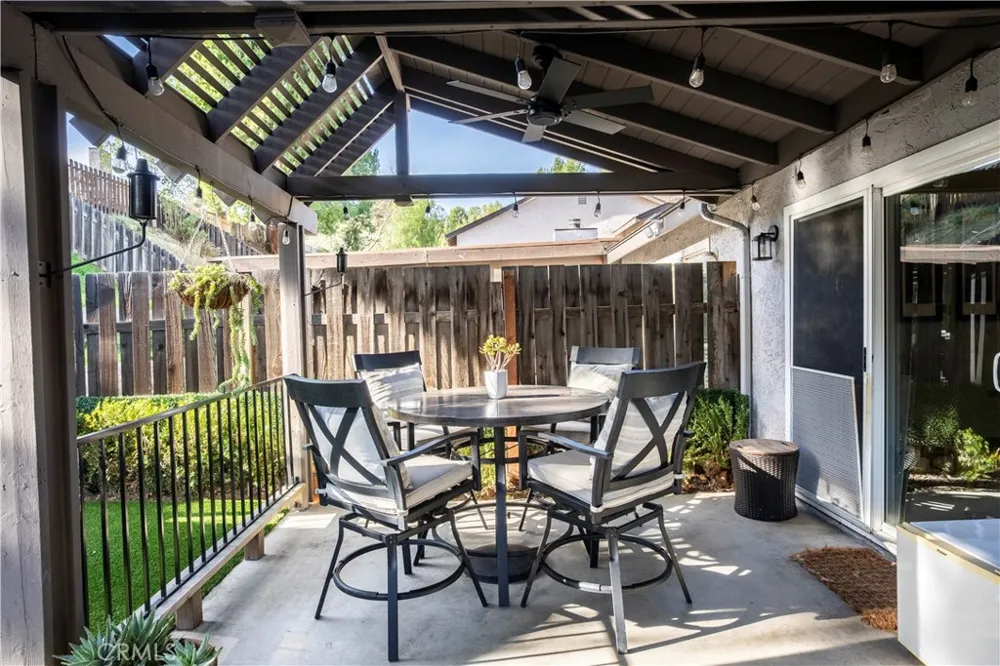 28291 Bockdale Ave. Canyon Country, CA 91387