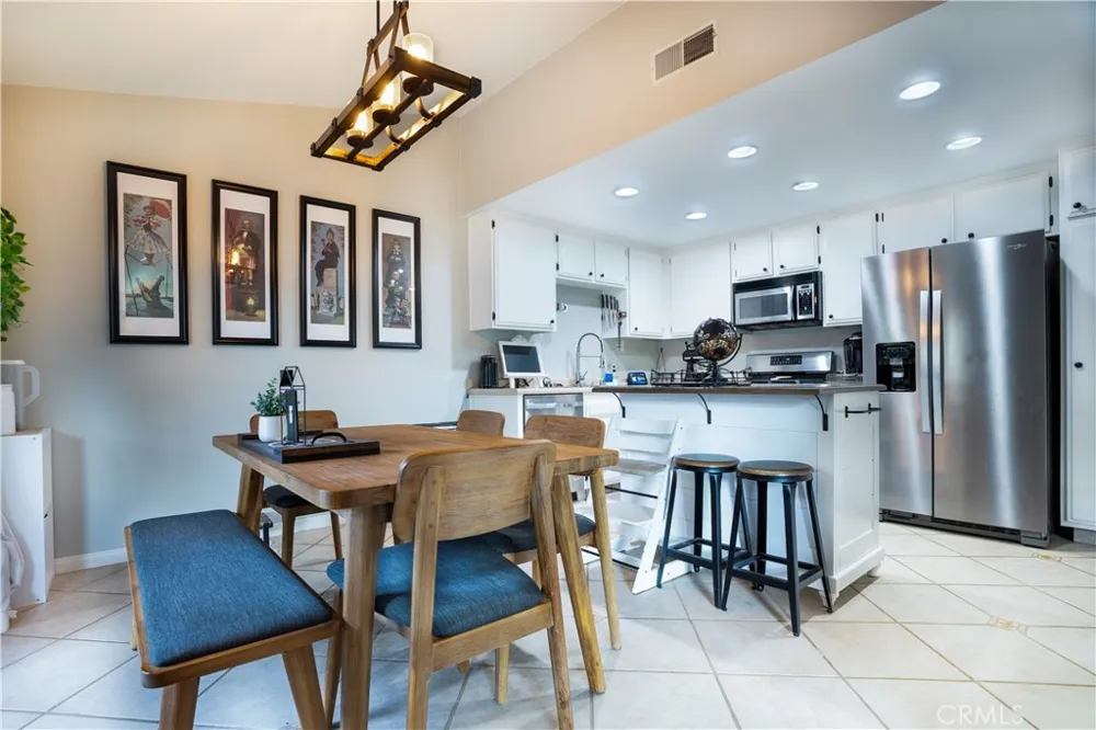 28291 Bockdale Ave. Canyon Country, CA 91387