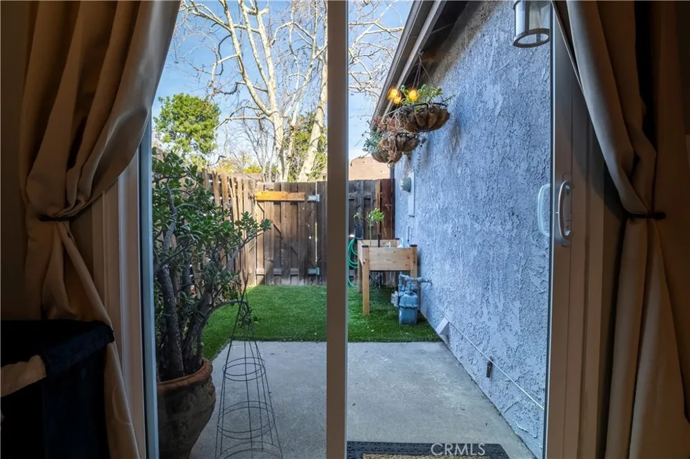 28291 Bockdale Ave. Canyon Country, CA 91387