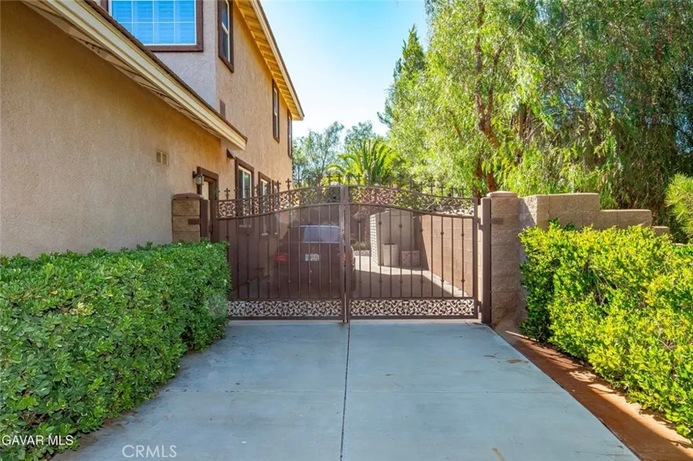 40929 Woodshire Palmdale, CA 93551