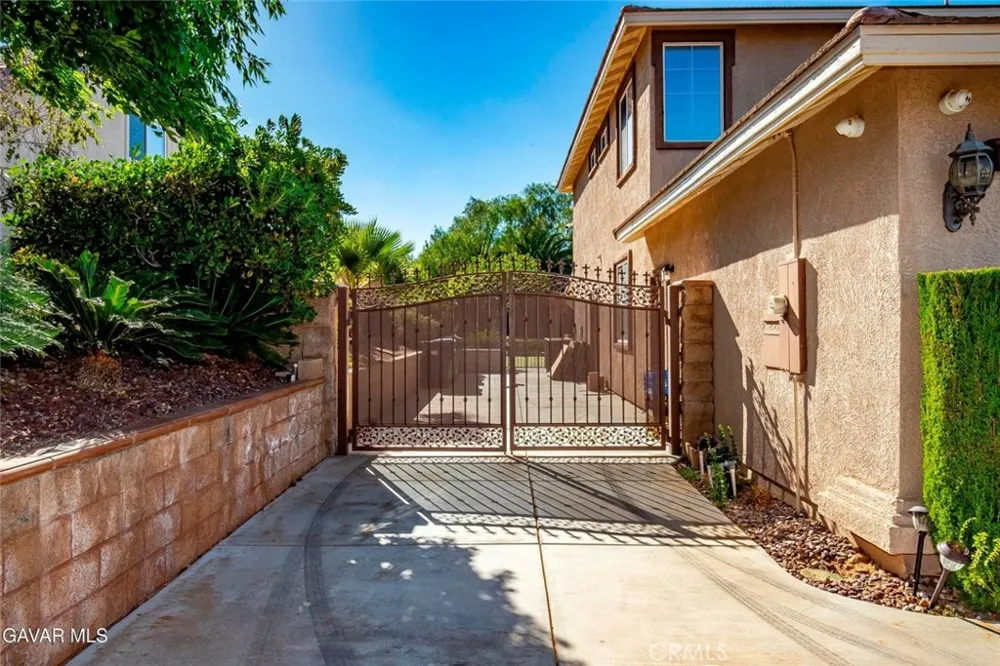 40929 Woodshire Palmdale, CA 93551