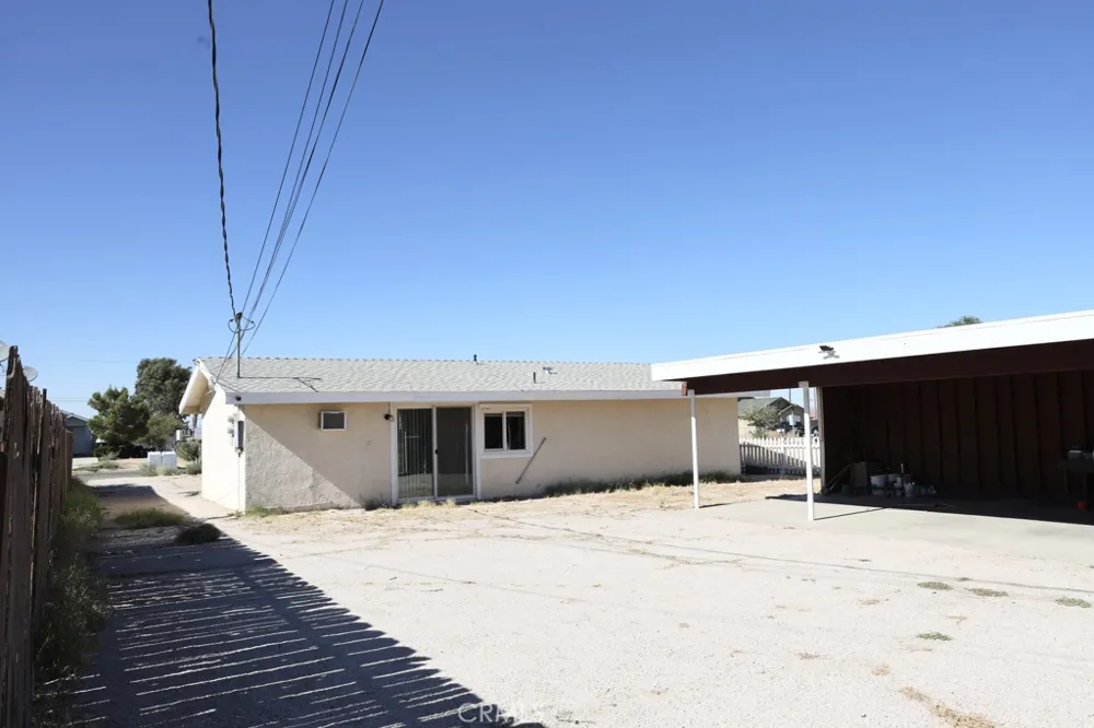 7742 Walpole California City, CA 93505