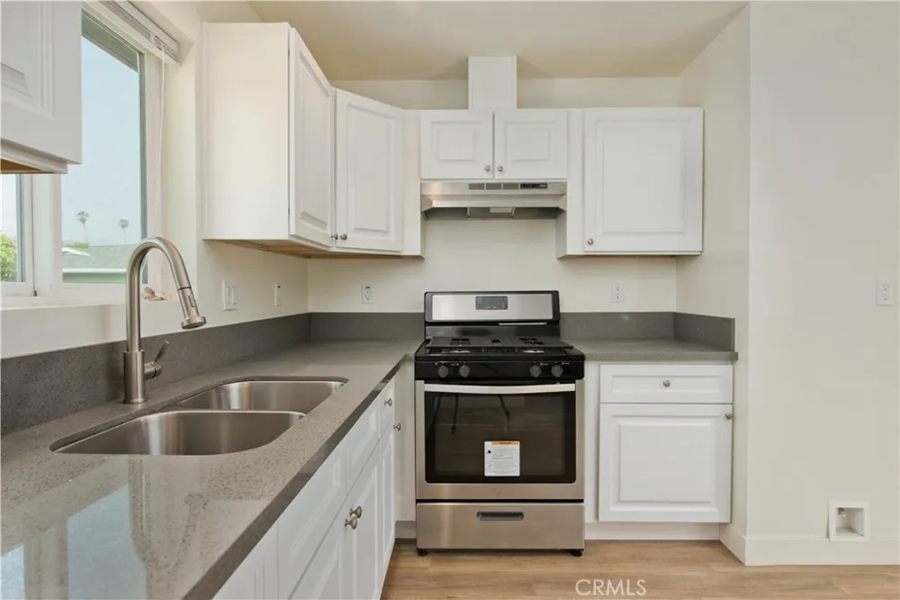 12516 San Fernando #2 Sylmar, CA 91342
