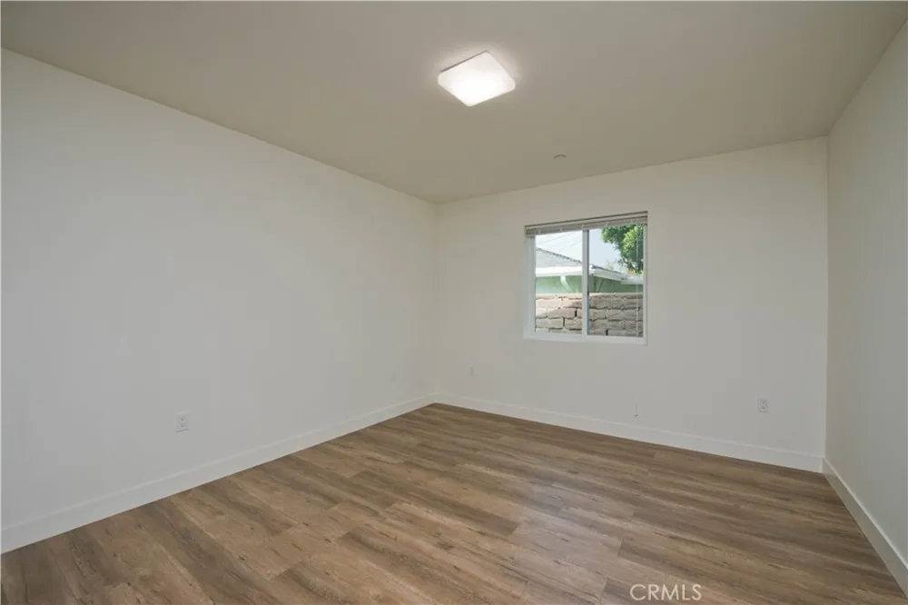 12516 San Fernando #2 Sylmar, CA 91342