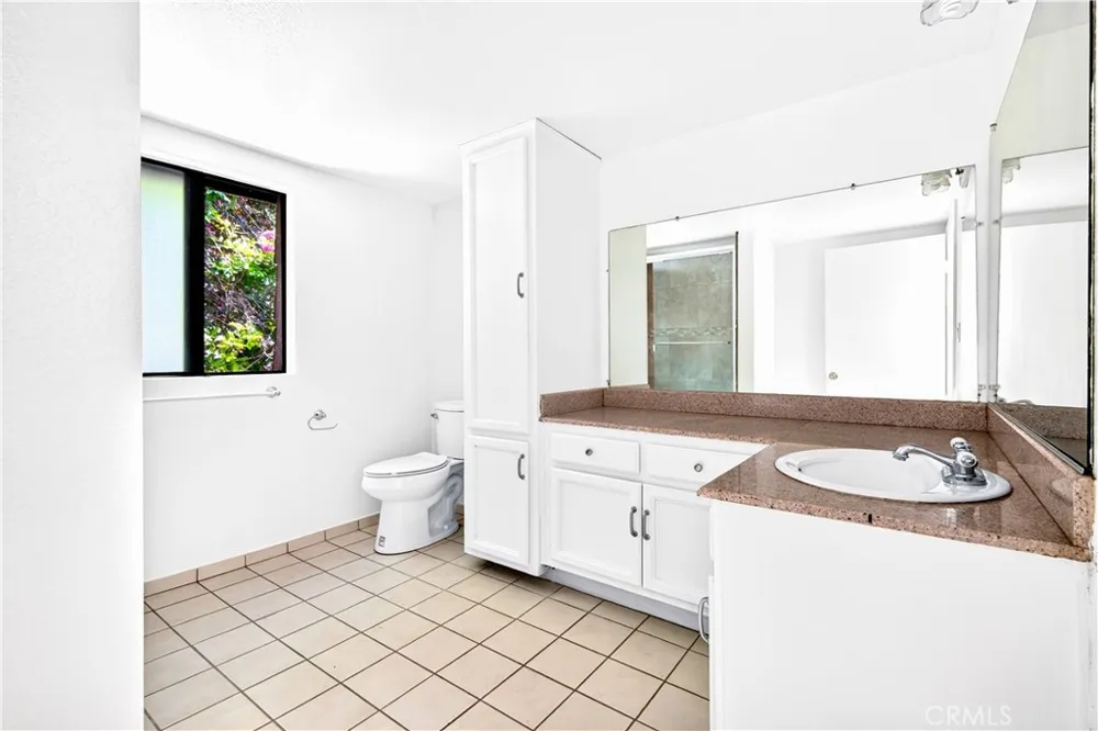 4455 Vista Del Monte Sherman Oaks, CA 91403
