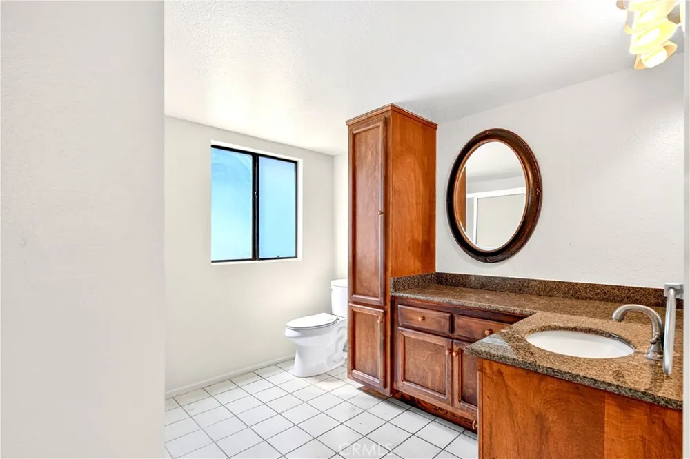 4455 Vista Del Monte Sherman Oaks, CA 91403
