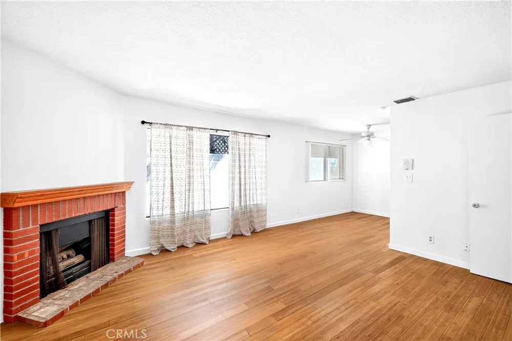 4455 Vista Del Monte Sherman Oaks, CA 91403