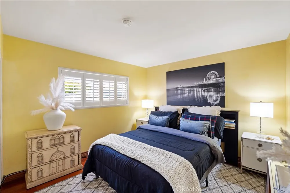 833 Ocean Avenue #304 Santa Monica, CA 90403
