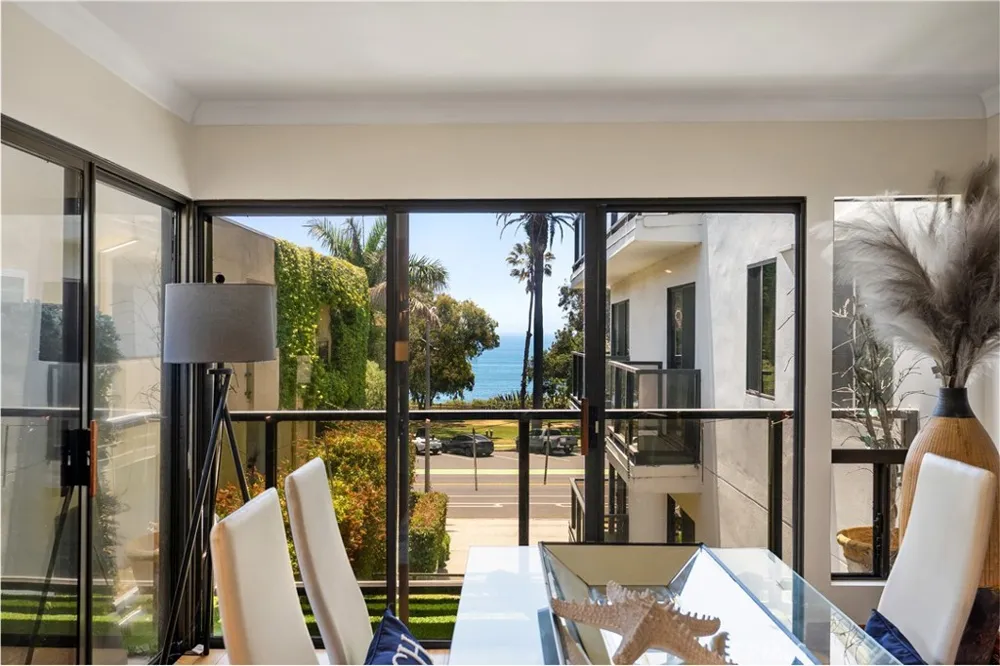 833 Ocean Avenue #304 Santa Monica, CA 90403