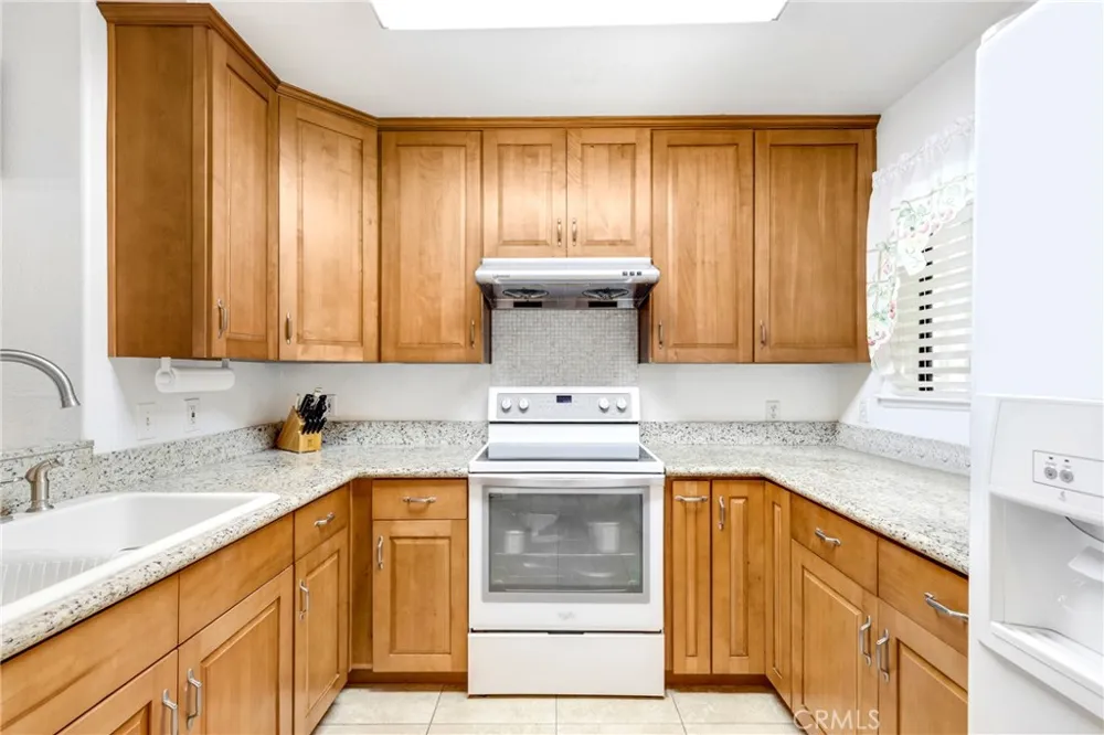 321 Orange Avenue #209 Monterey Park, CA 91755