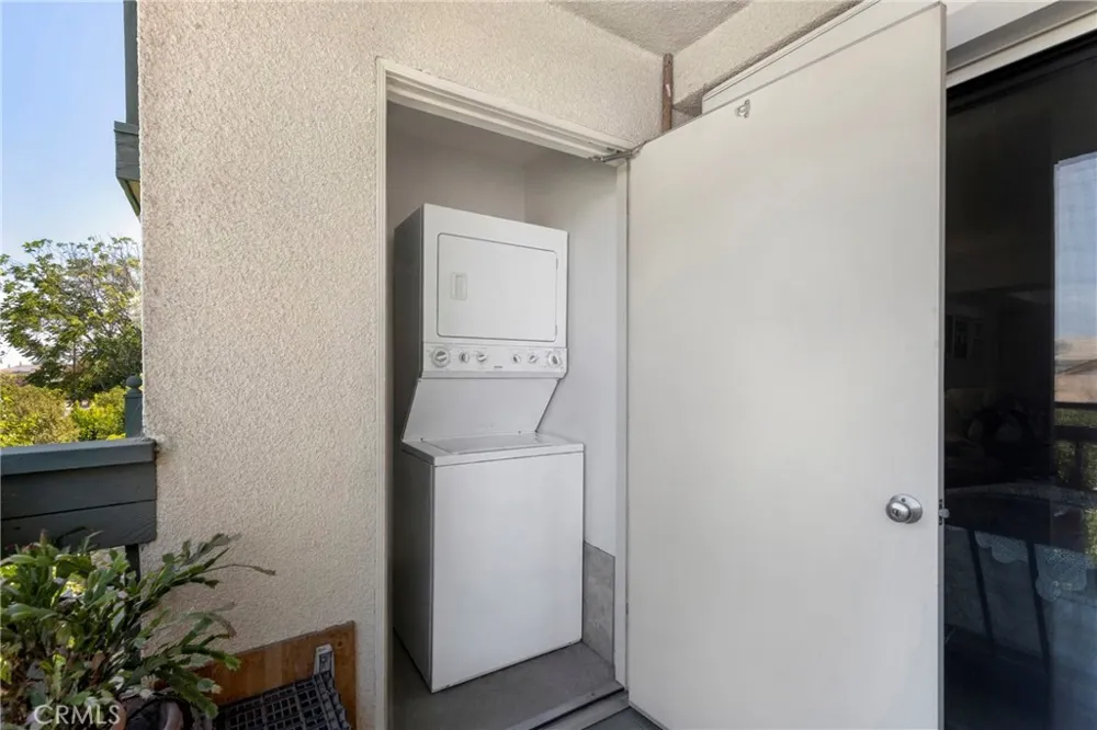 321 Orange Avenue #209 Monterey Park, CA 91755
