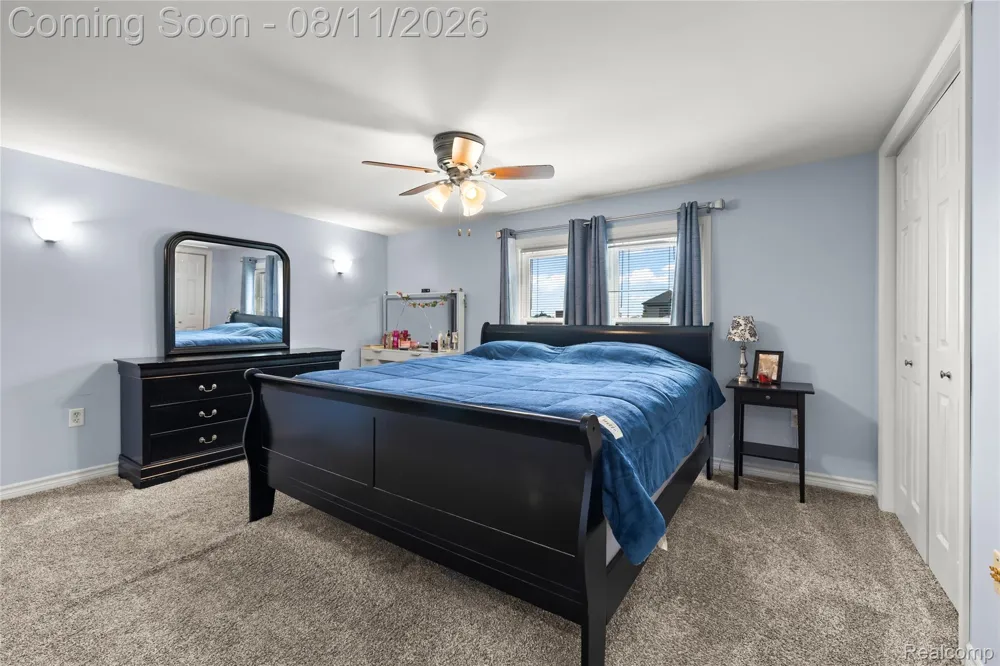 346 Sycamore Street Wyandotte City, MI 48192