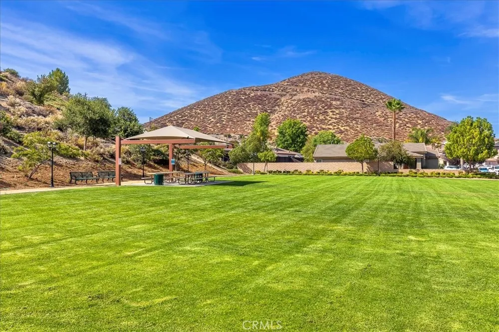 28984 Escalante Road Menifee, CA 92587