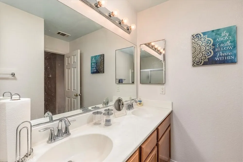 28984 Escalante Road Menifee, CA 92587