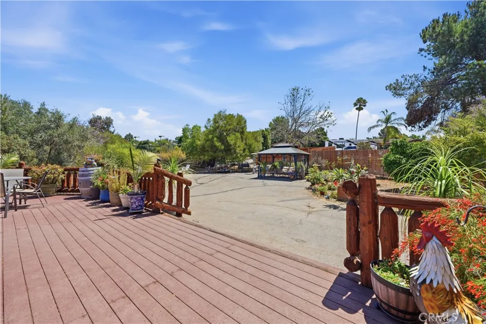 525 Calle Encanto El Cajon, CA 92019