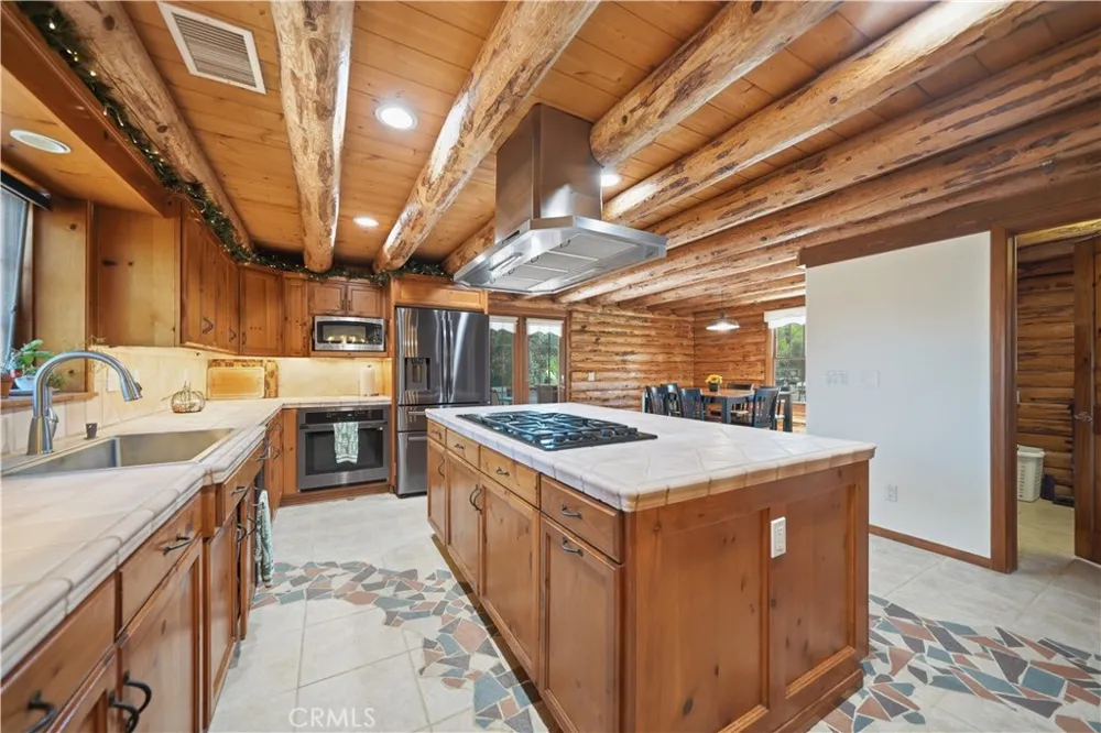 525 Calle Encanto El Cajon, CA 92019